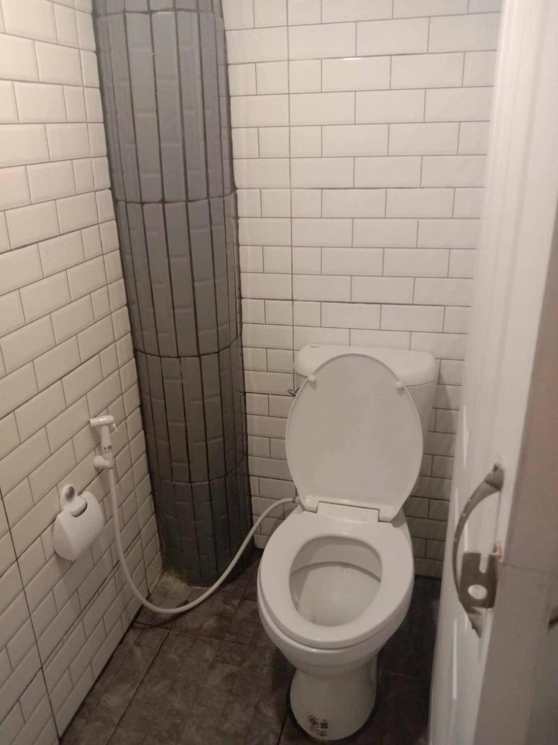 Chubby 9 Single Room Μπανγκόκ Εξωτερικό φωτογραφία